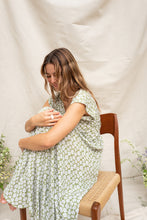 Load image into Gallery viewer, Cosmos